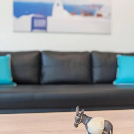 Santorini Pictures Apartman *