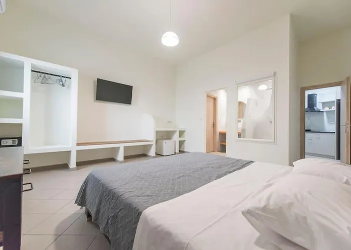 Santorini Pictures Apartman *